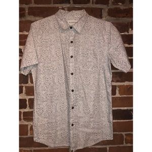 on the byas collared shirt